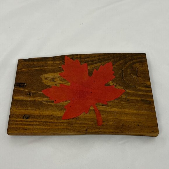 Canadian Maple Leaf Painted Wood Decor 9 x 6 in - Picture 1 of 4